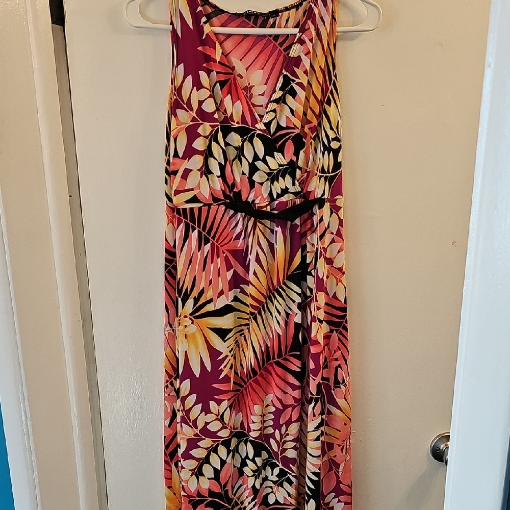 Tropical Print Maxi Dress